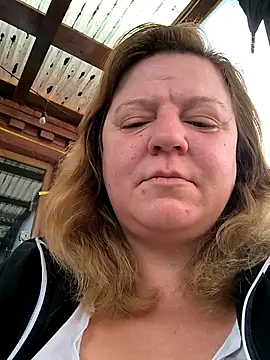 jusichka online show from November 15, 6:50 am