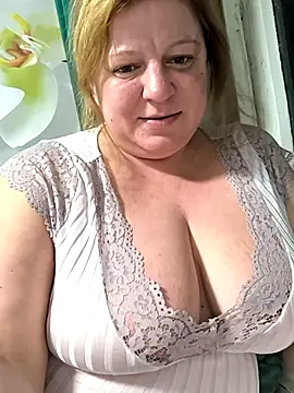 jusichka online show from November 21, 7:46 pm