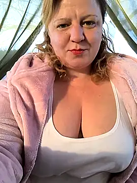 jusichka online show from March 21, 2:51 pm