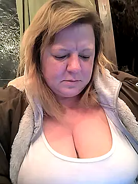 jusichka online show from October 23, 6:06 pm