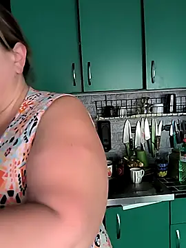 jusichka online show from October 22, 9:42 am