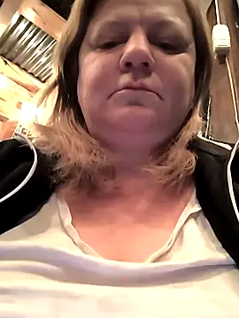 jusichka online show from November 15, 7:18 pm