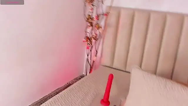 ivone adams online show from September 17, 4:03 am