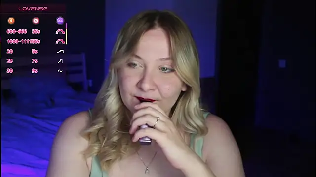 sensual girrrl online show from July 9, 12:22 am