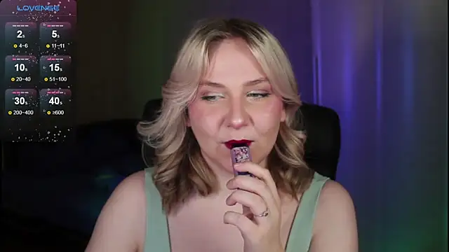 sensual girrrl online show from September 17, 8:11 pm