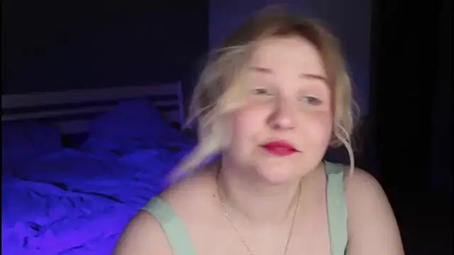 sensual girrrl online show from June 11, 12:23 am