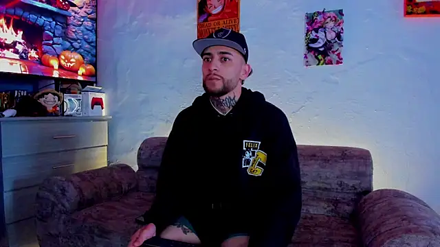 Snapshot of Drako_Lamar chatting on October 24, 12:26 pm Drako Lamar online show from October 24, 12:26 pm