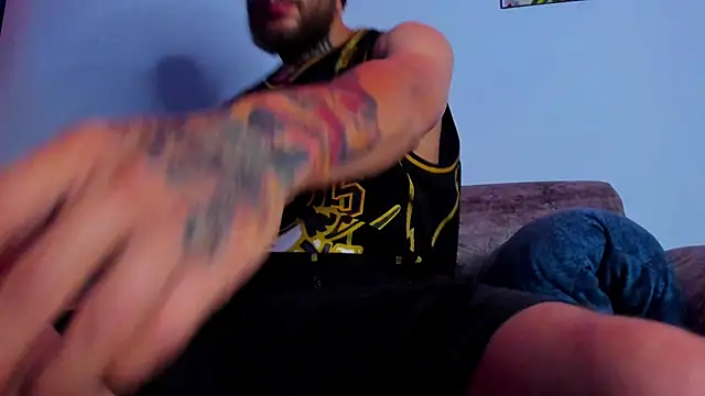 Snapshot of Drako_Lamar chatting on September 23, 1:01 am Drako Lamar online show from September 23, 1:01 am