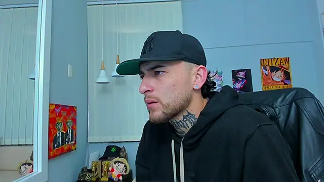 Snapshot of Drako_Lamar chatting on March 13, 12:35 pm Drako Lamar online show from March 13, 12:35 pm