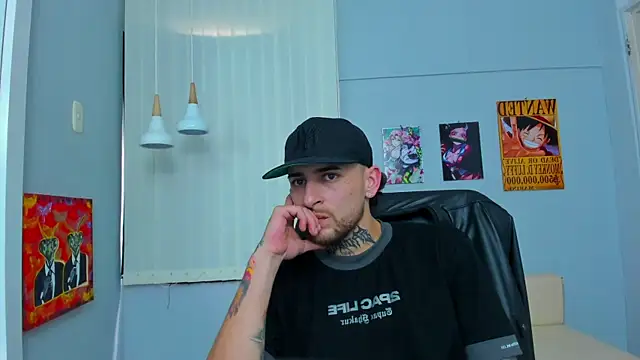 Snapshot of Drako_Lamar chatting on March 13, 6:45 pm Drako Lamar online show from March 13, 6:45 pm