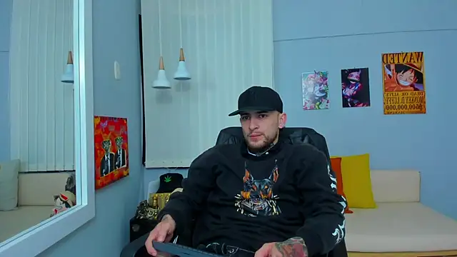 Snapshot of Drako_Lamar chatting on March 14, 12:29 pm Drako Lamar online show from March 14, 12:29 pm