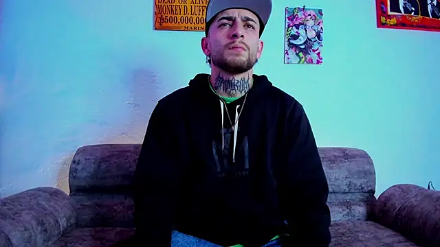 Snapshot of Drako_Lamar chatting on December 2, 1:02 pm Drako Lamar online show from December 2, 1:02 pm