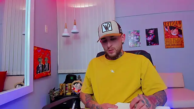 Snapshot of Drako_Lamar chatting on March 20, 3:47 pm Drako Lamar online show from March 20, 3:47 pm