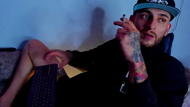 Snapshot of Drako_Lamar chatting on October 4, 12:01 am Drako Lamar online show from October 4, 12:01 am