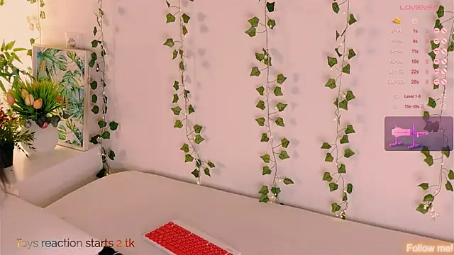 CarlyMilton online show from October 11, 9:38 pm