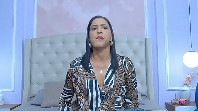 JoannaCox online show from March 12, 9:45 pm