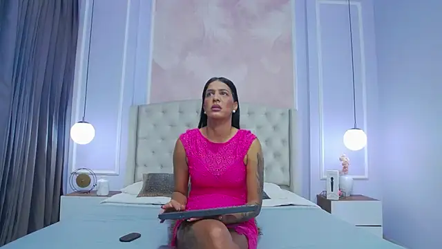 JoannaCox online show from November 14, 7:50 pm