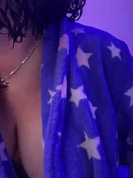 Snapshot of PaulinaSanders_X chatting on February 18, 8:25 pm PaulinaSanders X online show from February 18, 8:25 pm