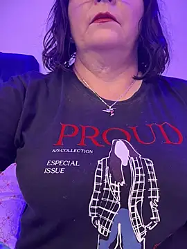 Snapshot of PaulinaSanders_X chatting on February 20, 6:35 pm PaulinaSanders X online show from February 20, 6:35 pm