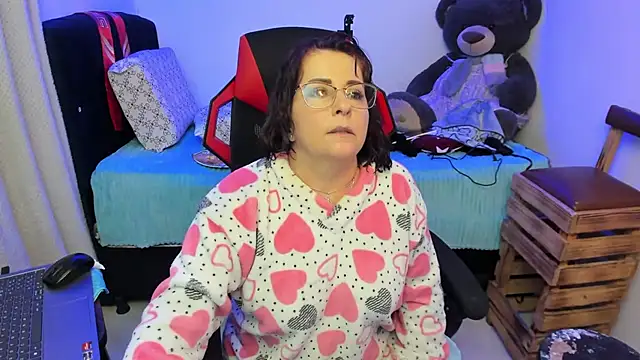 Snapshot of PaulinaSanders_X chatting on March 12, 3:24 am PaulinaSanders X online show from March 12, 3:24 am