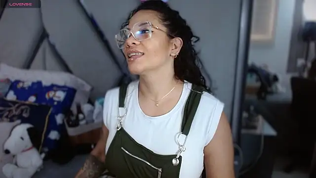 paula daniela1 online show from December 16, 3:05 pm