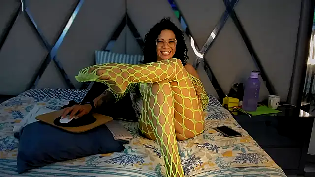 paula daniela1 online show from March 9, 9:36 pm