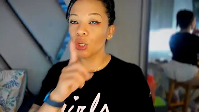 paula daniela1 online show from February 18, 1:43 am