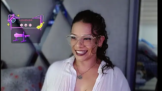 paula daniela1 online show from November 2, 9:42 pm