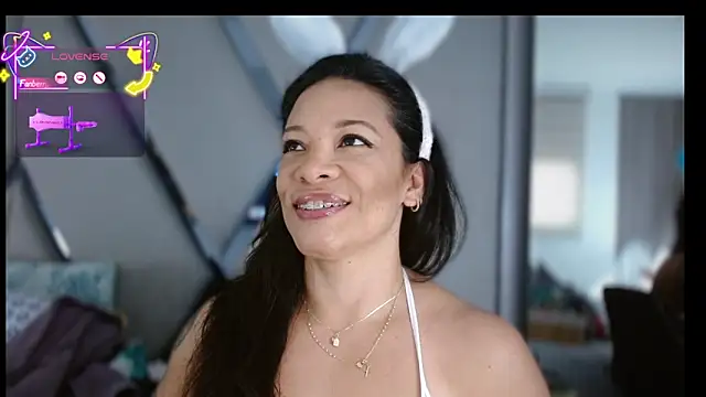 paula daniela1 online show from April 5, 10:16 pm