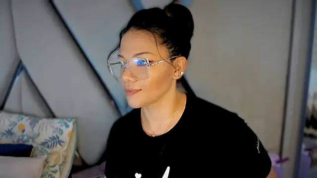 paula daniela1 online show from February 17, 10:38 pm