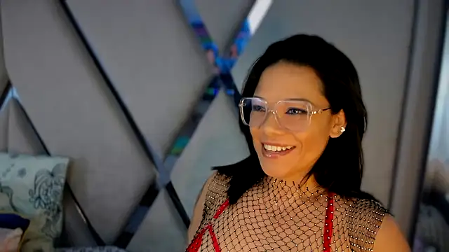 paula daniela1 online show from March 13, 9:48 pm