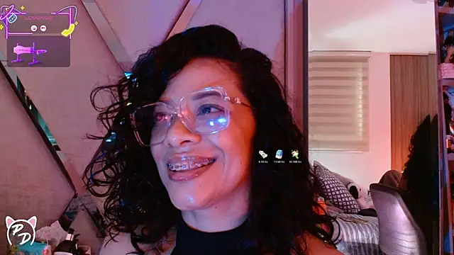 paula daniela1 online show from June 1, 9:25 pm