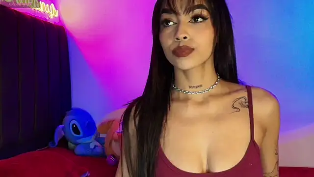 Snapshot of Alleanys_Cristal chatting on October 20, 9:26 pm Alleanys Cristal online show from October 20, 9:26 pm