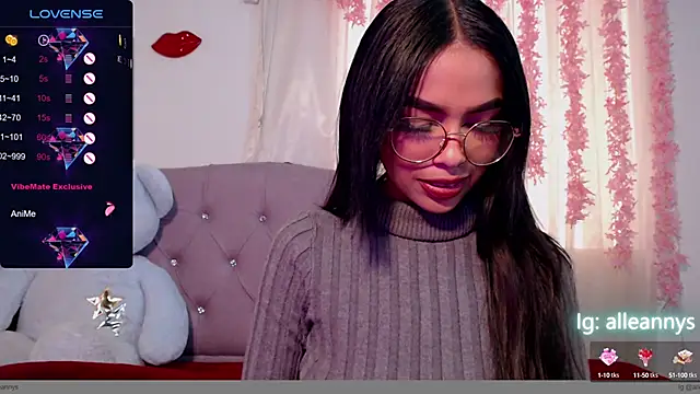 Snapshot of Alleanys_Cristal chatting on March 20, 8:29 pm Alleanys Cristal online show from March 20, 8:29 pm