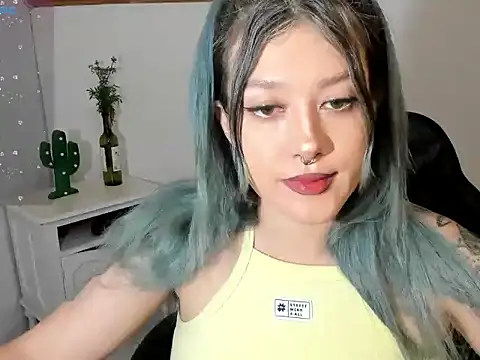 Snapshot of kat_apple chatting on September 19, 2:37 am kat apple online show from September 19, 2:37 am