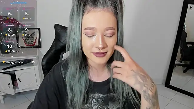 kat apple online show from November 26, 10:10 pm