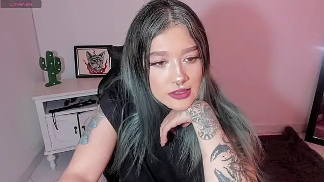 kat apple online show from November 4, 7:28 pm