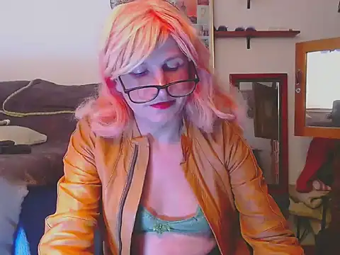 LorenJade online show from May 5, 7:33 am
