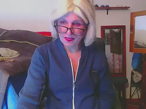 LorenJade online show from April 27, 7:28 am