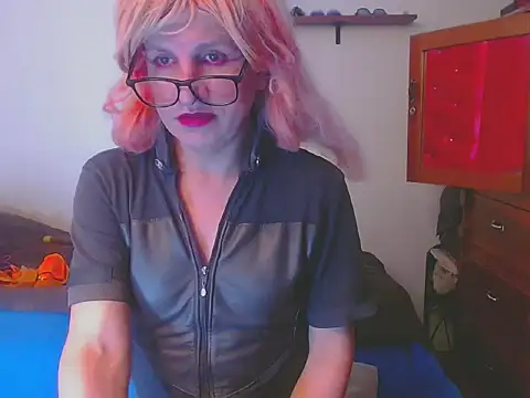 LorenJade online show from February 6, 7:26 am