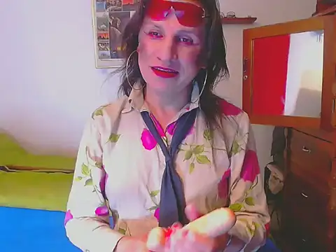 LorenJade online show from January 15, 7:45 am