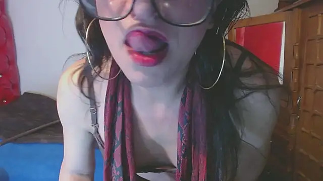 LorenJade online show from March 23, 7:52 am