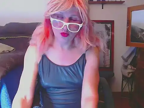 LorenJade online show from May 11, 7:43 am
