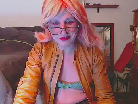 LorenJade online show from May 4, 7:44 am