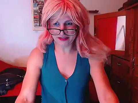 Snapshot of LorenJade chatting on October 5, 11:39 pm LorenJade online show from October 5, 11:39 pm
