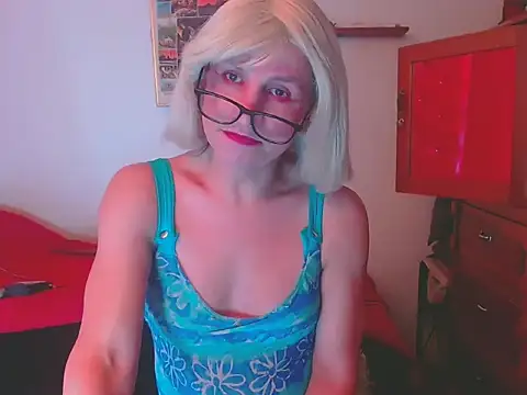 LorenJade online show from December 18, 7:57 am