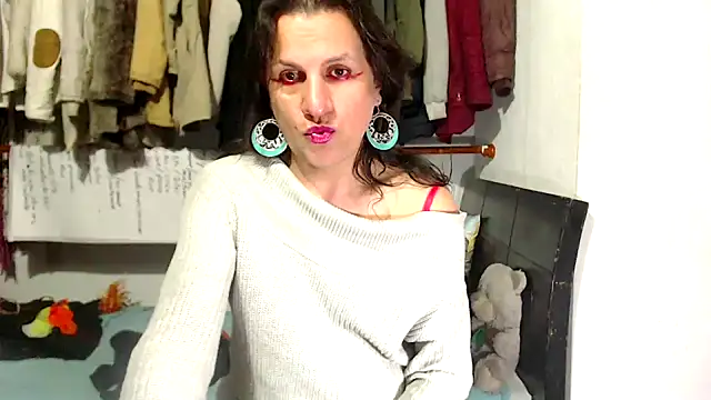 LorenJade online show from March 11, 7:13 am