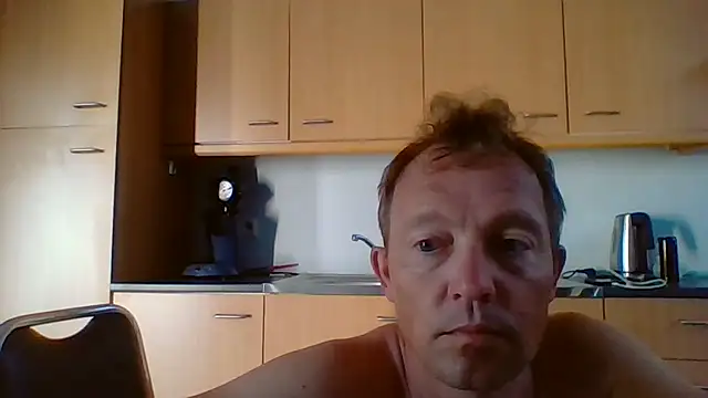Snapshot of bertolini chatting on July 6, 8:21 am bertolini online show from July 6, 8:21 am
