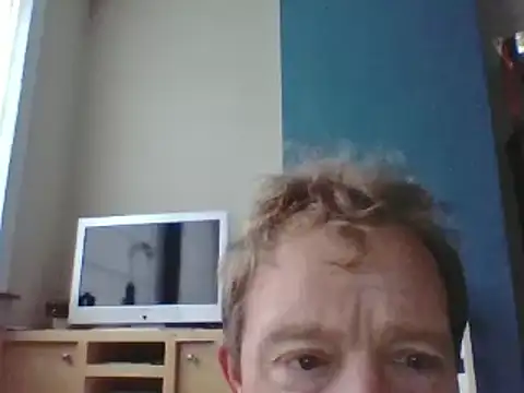 Snapshot of bertolini chatting on February 24, 8:17 am bertolini online show from February 24, 8:17 am