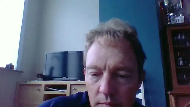Snapshot of bertolini chatting on October 20, 7:20 am bertolini online show from October 20, 7:20 am
